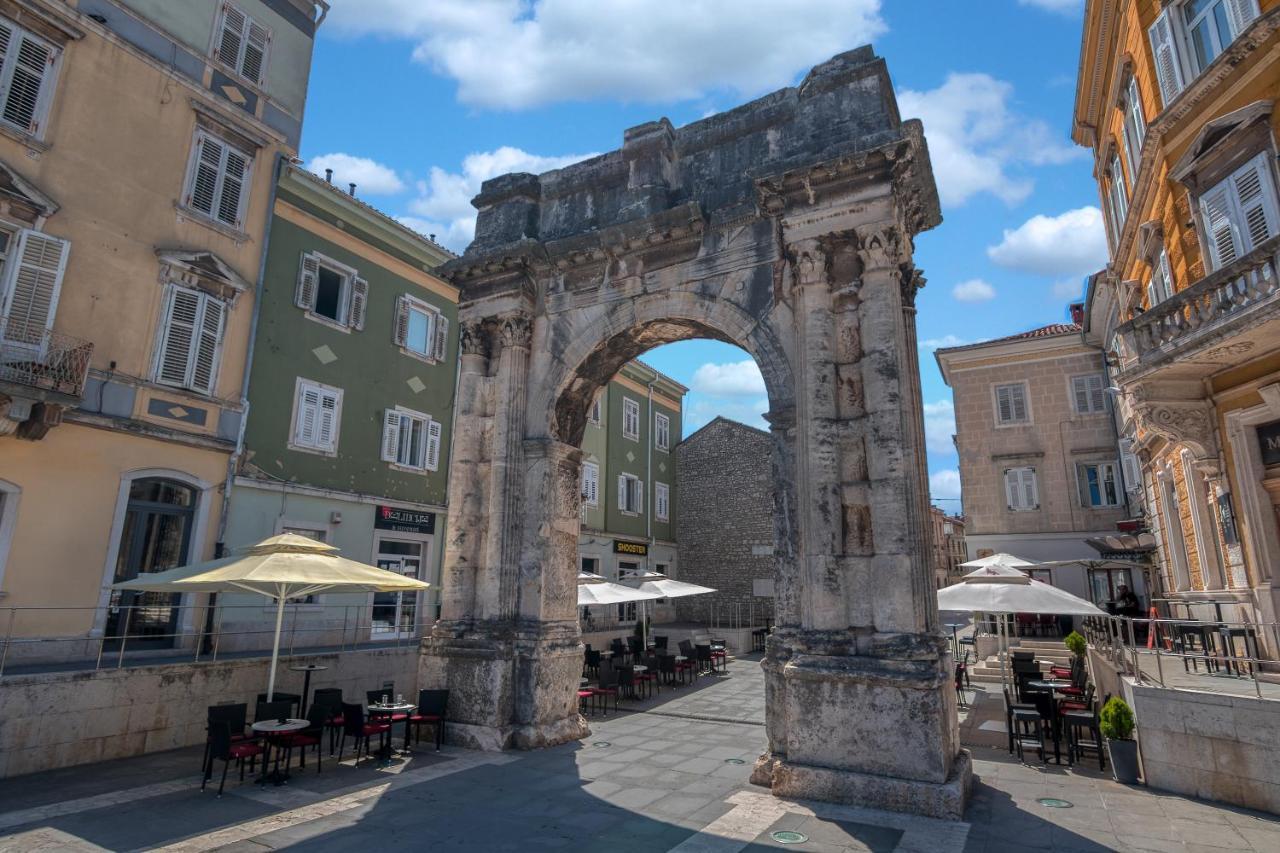 Ljube * Pula